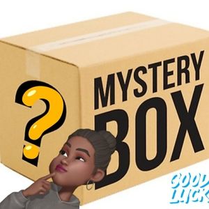 MYSTERY BOX OF MAKEUP